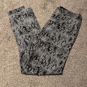 Casablanca by Marrakech Clothing Company Seamless Leggings Black White